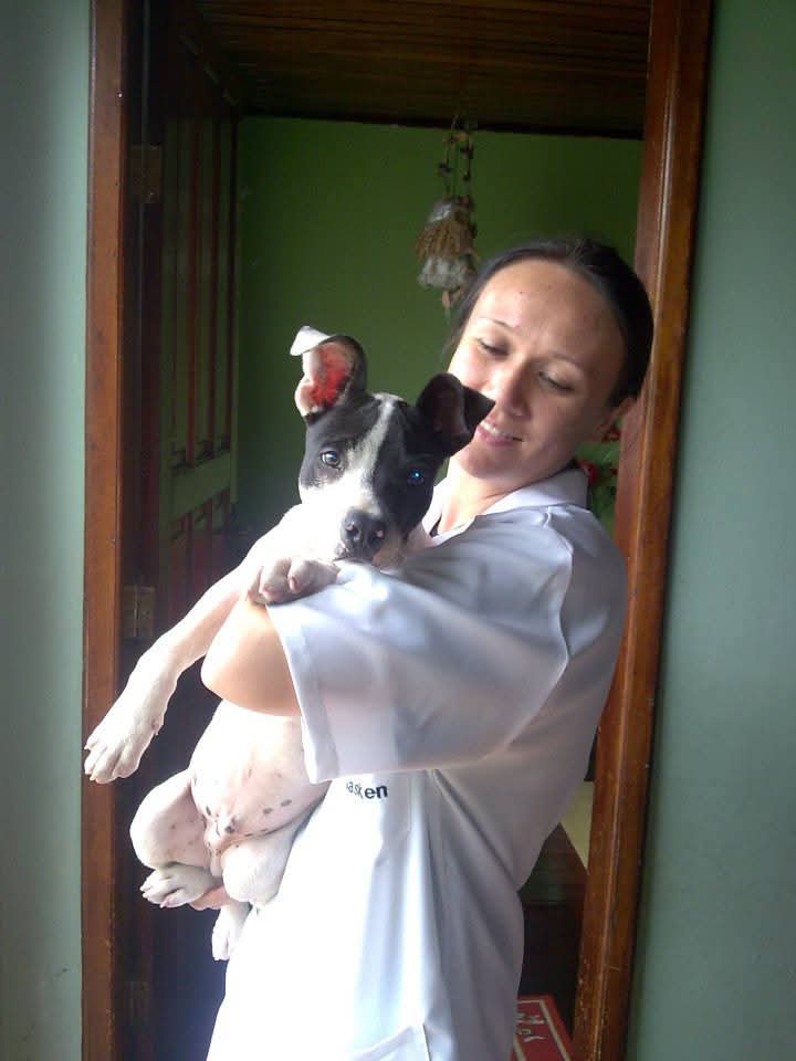 Dra. Patrícia Wong com um pet